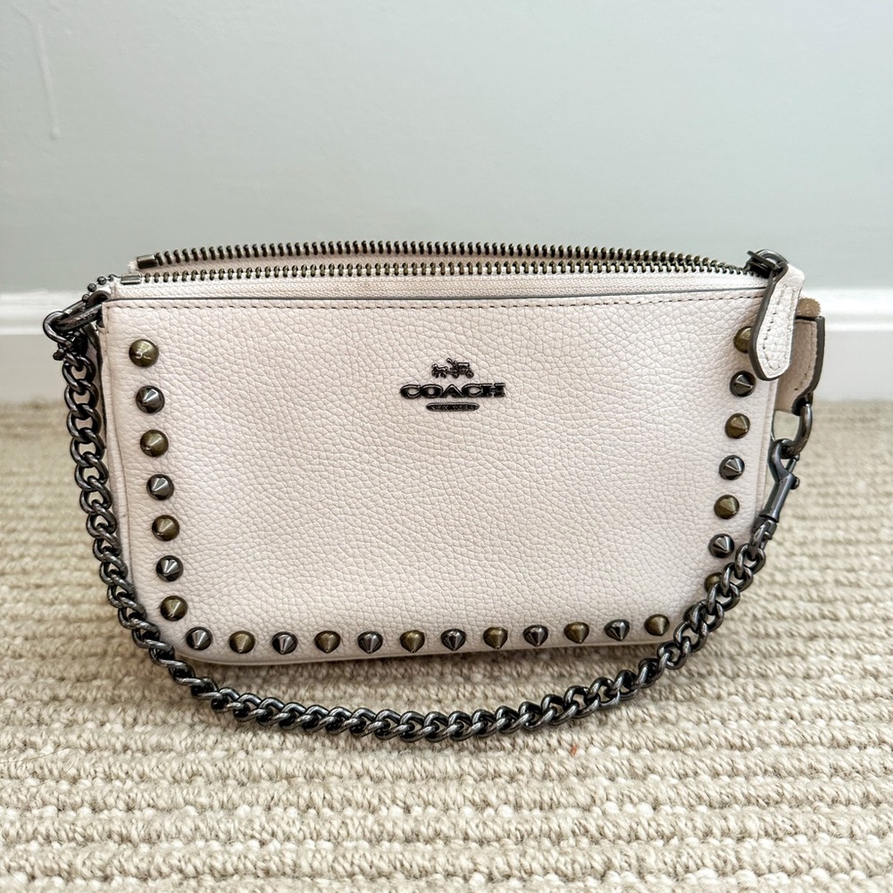 COACH Womens Studded Chained Handle Zipped Mini Handbag White, NWOT.